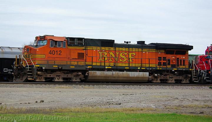 BNSF 4012 - Dash 9-44CW.jpg